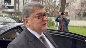 VIDEO Se decide soarta ministrului de Externe. Ce se va întâmpla cu Emil Hurezeanu